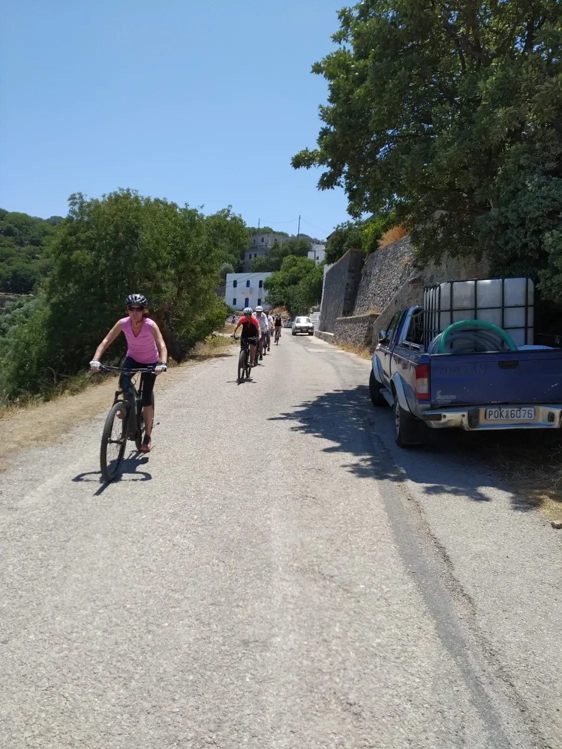 Menschen auf Fahrrädern von Dodekanes Bikes 