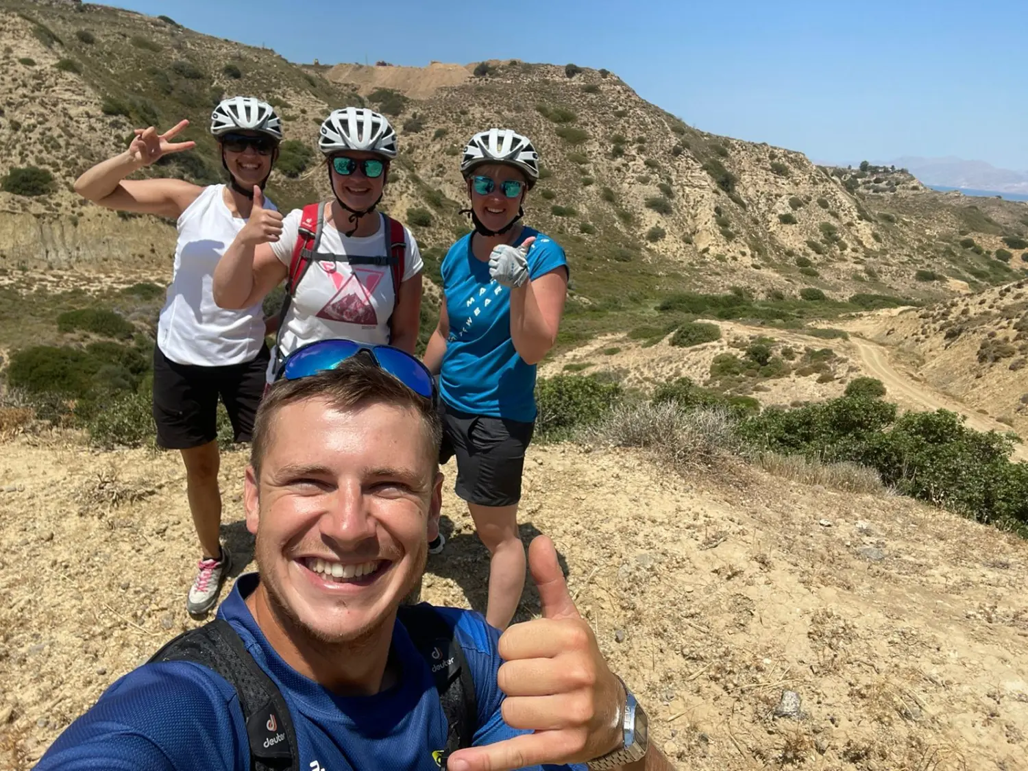  Gruppe von Menschen von Dodekanes Bikes